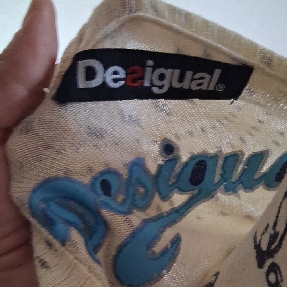 Desigual Cream Cardigan with Vibrant Floral Design Size XL - Picture 9 of 10